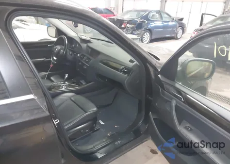 2011 BMW X3 xDrive28I from USA, damaged, VIN 5UXWX5C57BL708370